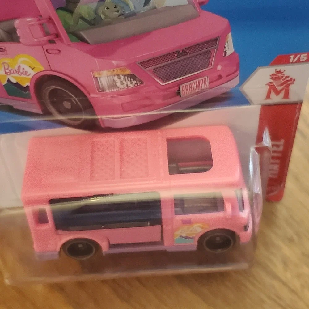 Hot Wheels Barbie Dream Camper Roulotte Pink Diecast Toy Car 21 250